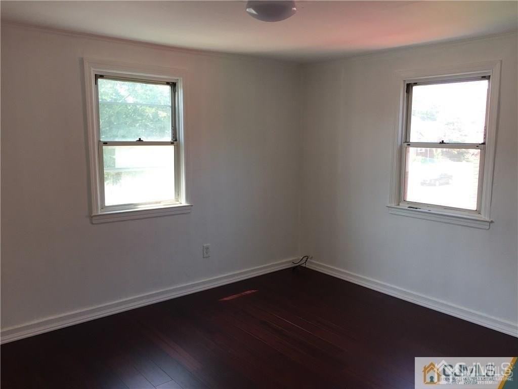 20 Pulaski Ave - Photo 7 of 8