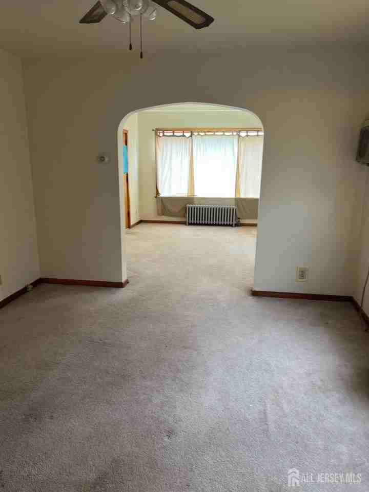 21 Pulaski Ave - Photo 6 of 10