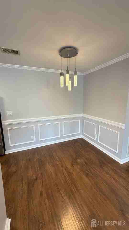 338 Cozzens Ct - Photo 5 of 15