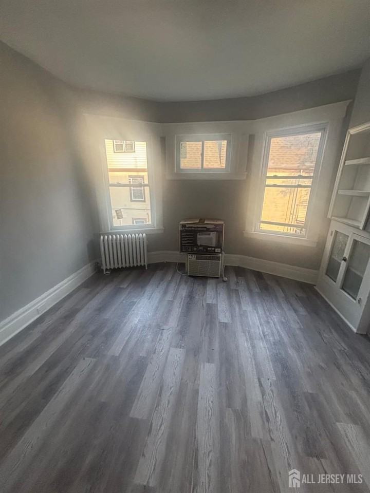 29 Irving Ave #31 - Photo 6 of 14
