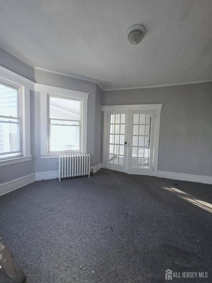 29 Irving Ave #31 - Photo 7 of 14