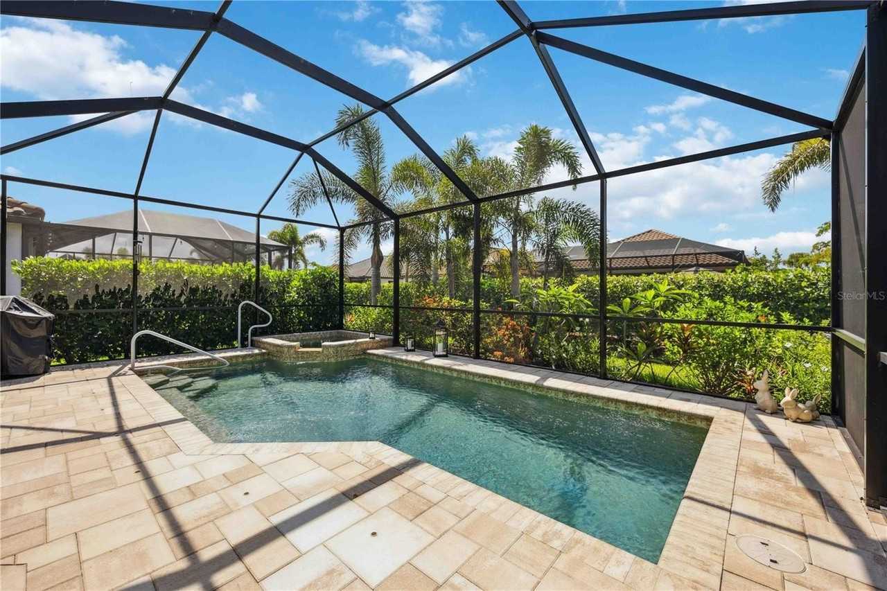 5305 Bartolomeo St - Photo 2 of 39