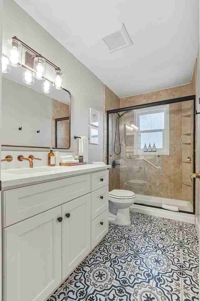 3137 Campbell St - Photo 5 of 33