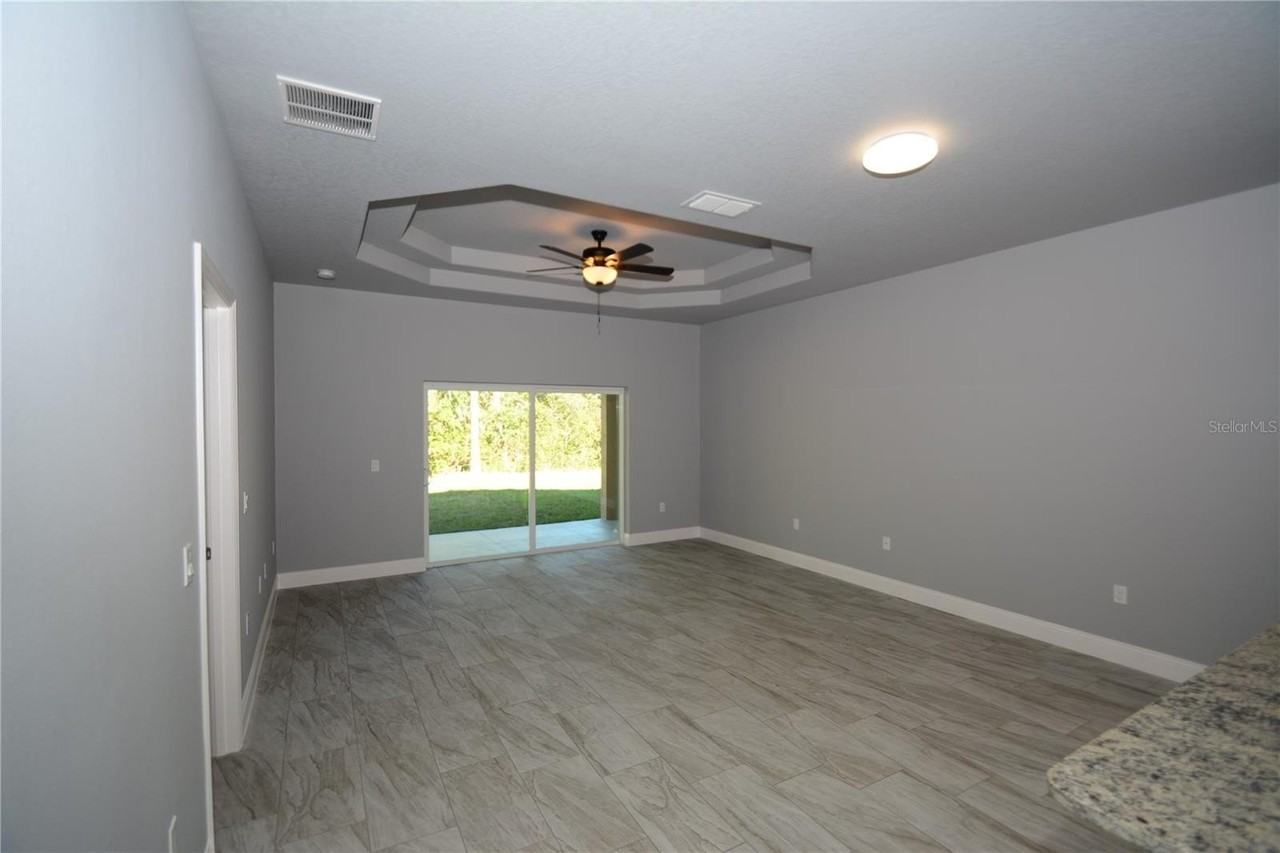 25 Rosepetal Ln #A - Photo 7 of 21