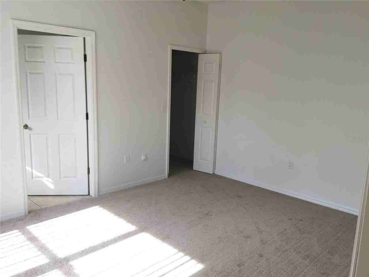 1726 Crowned Ave - Photo 5 of 10