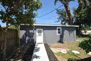 featured image of 527 Garden Dr N #2
