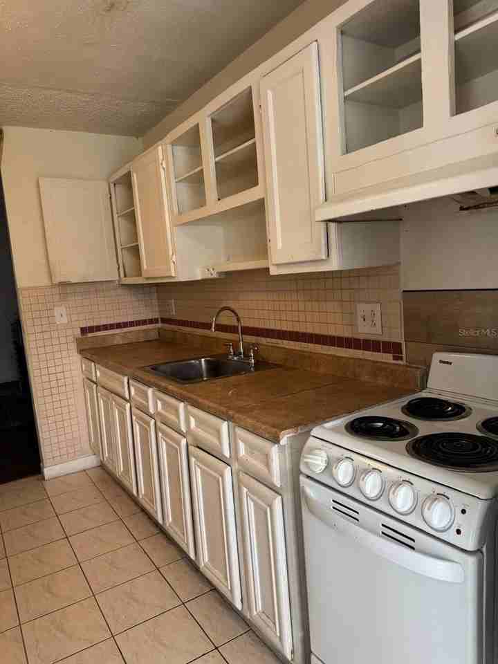 2336 Huntington Green Ct #90 - Photo 5 of 22