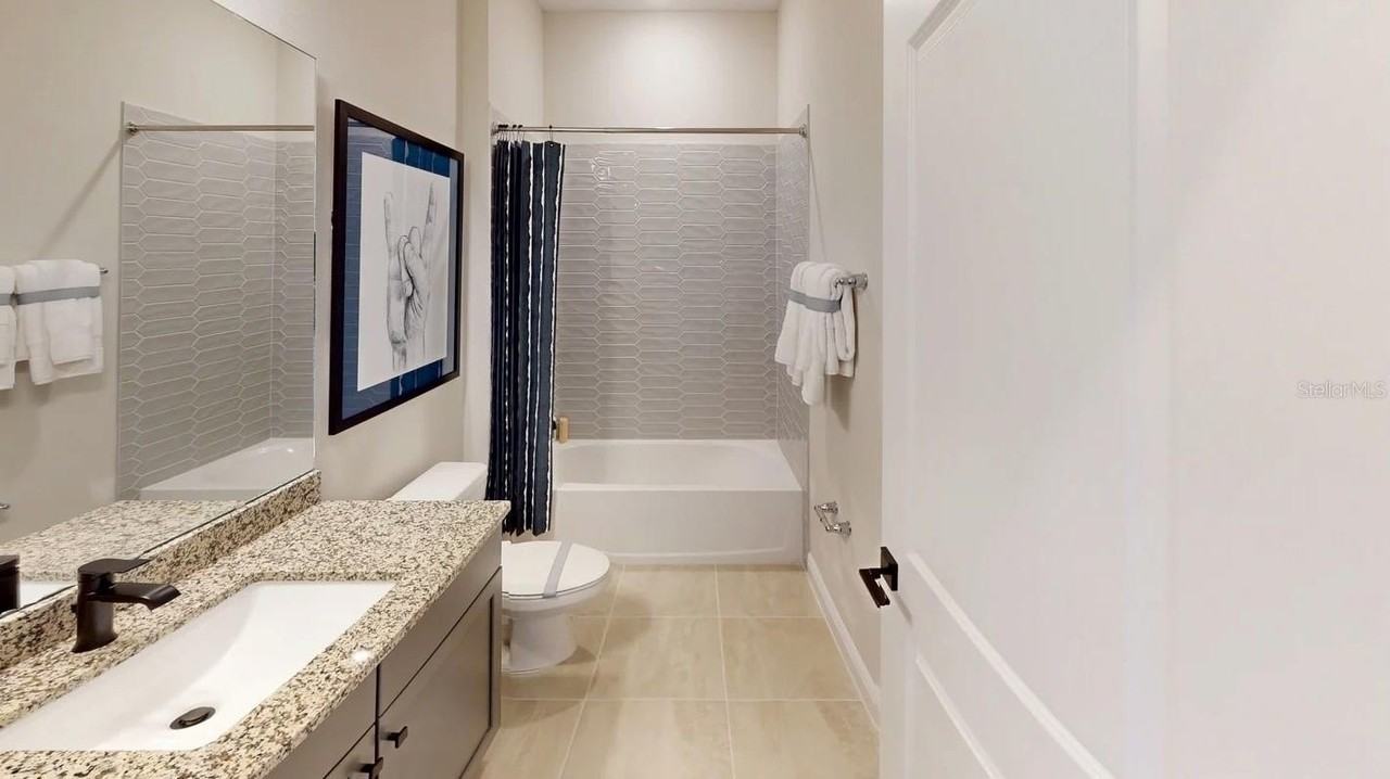 2059 Keystone Pass Blvd - Photo 3 of 16