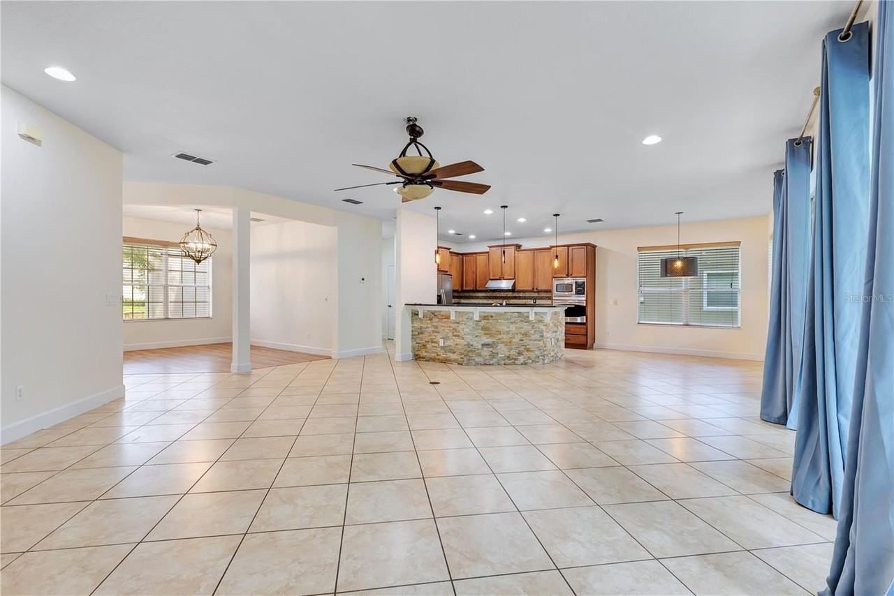 5050 Whitewater Way - Photo 5 of 31