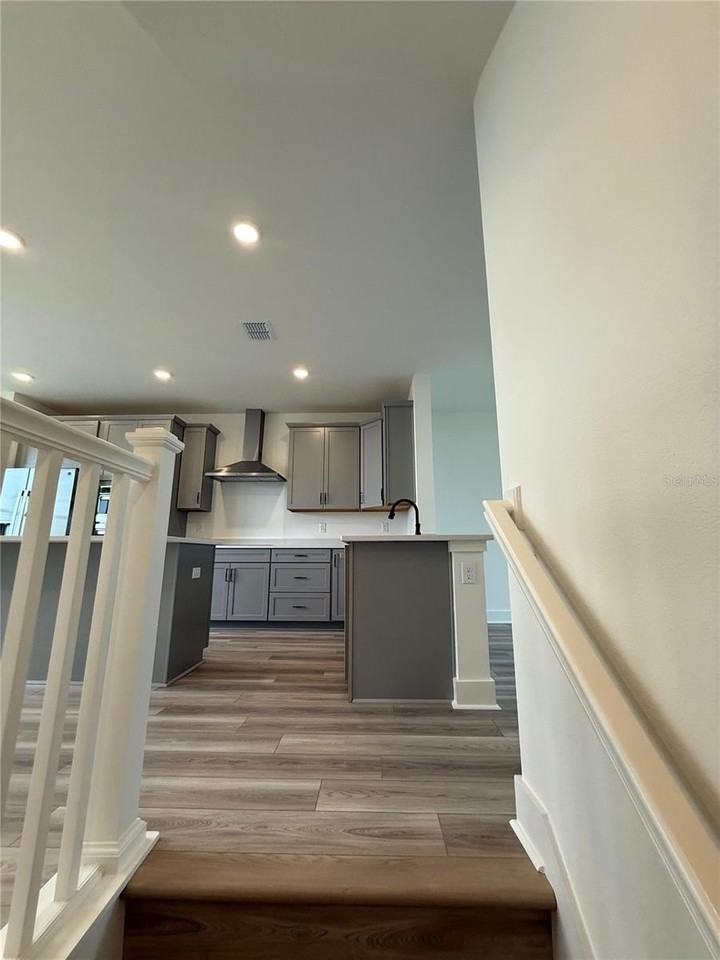 15039 Groveside Rd - Photo 5 of 41