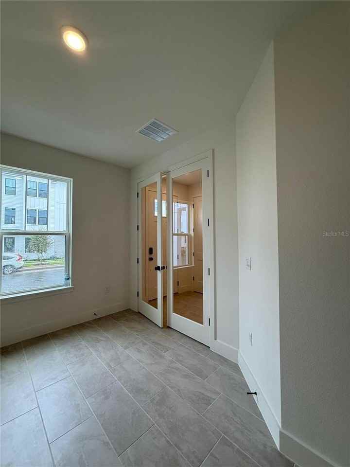 15051 Groveside Rd - Photo 4 of 41