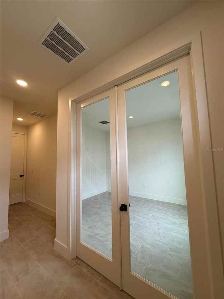 15051 Groveside Rd - Photo 5 of 41