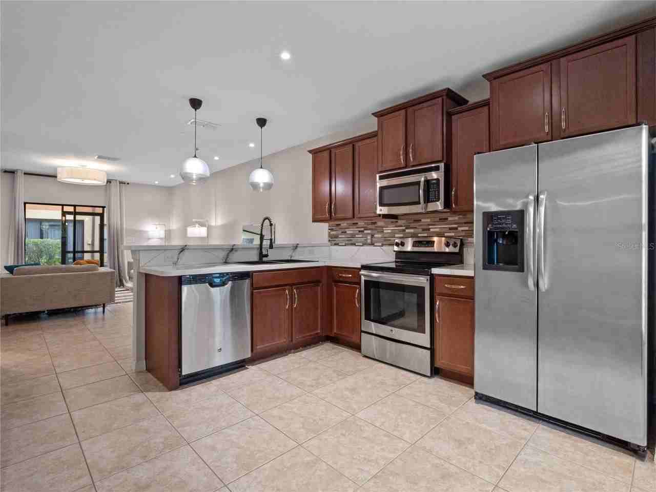 2240 Trillium Park Ln - Photo 3 of 29