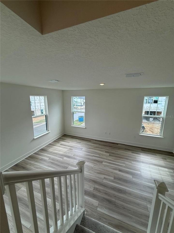 15027 Groveside Rd - Photo 6 of 38