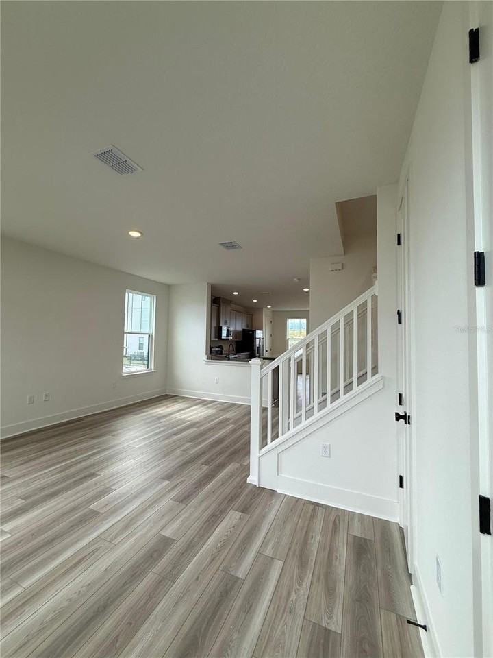 15027 Groveside Rd - Photo 7 of 38