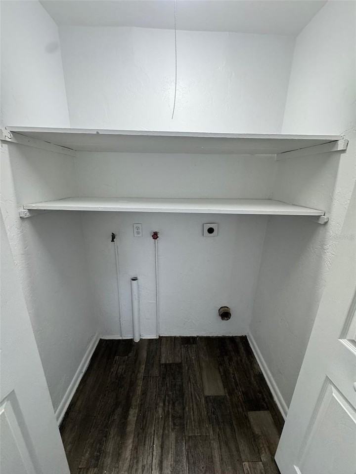 1640 Ne 71st Pl - Photo 7 of 12