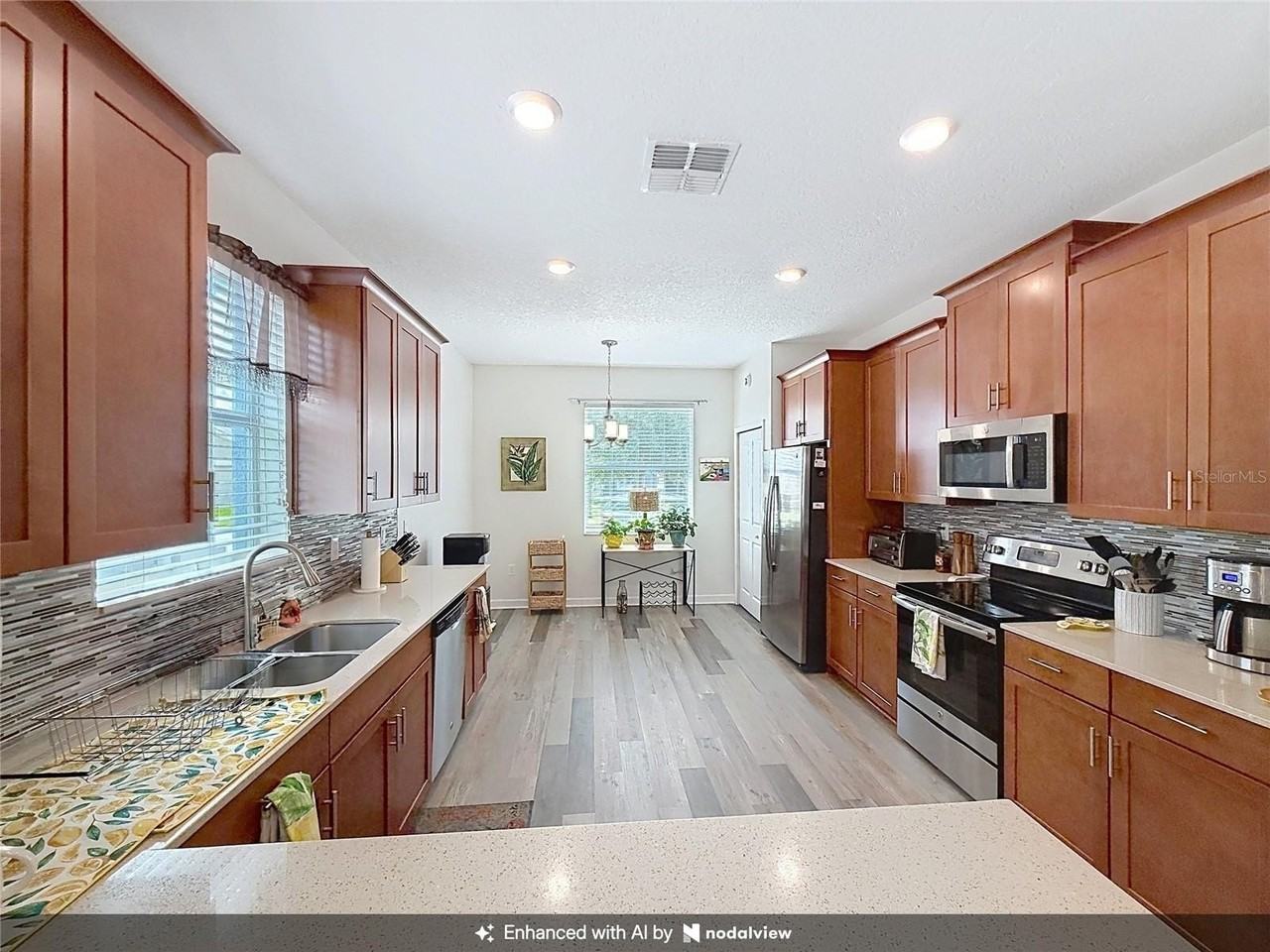 2911 Woodward Ln - Photo 3 of 14