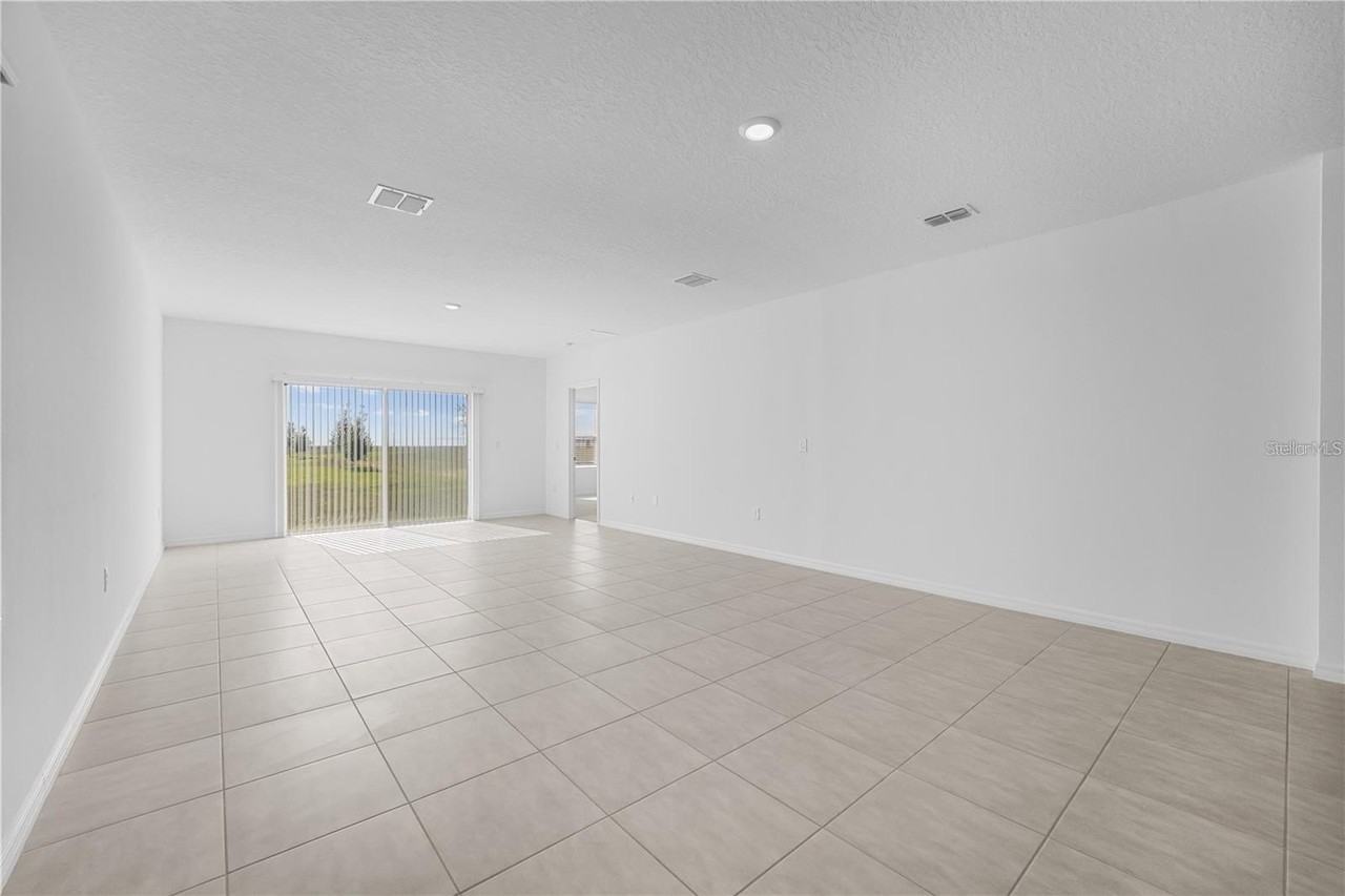4560 Ranunculus St - Photo 7 of 36