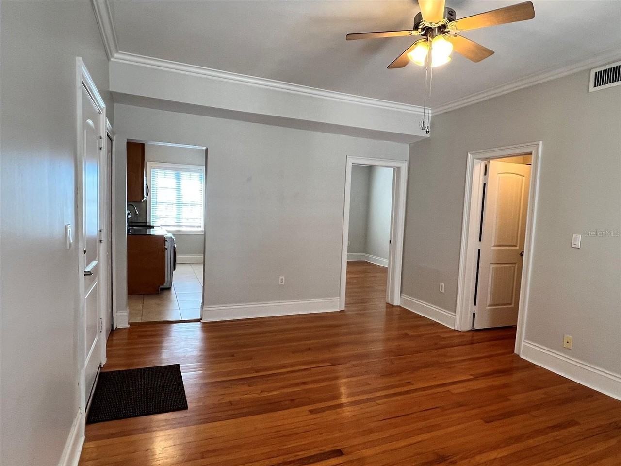 2117 W Dekle Ave #J3 - Photo 5 of 15