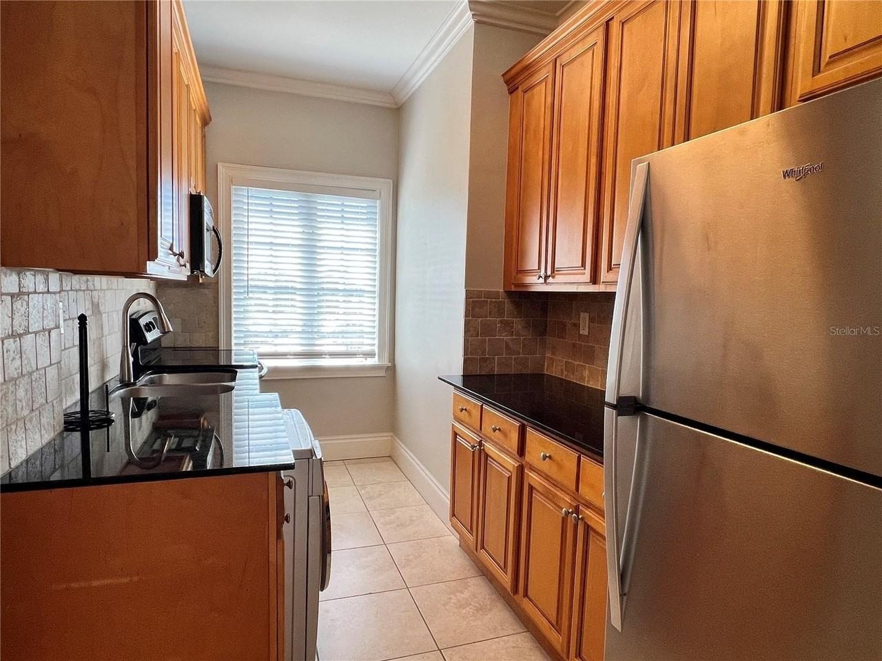 2117 W Dekle Ave #J3 - Photo 6 of 15