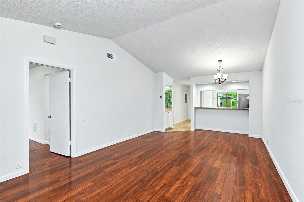 1817 Cypress Trace Dr - Photo 4 of 29
