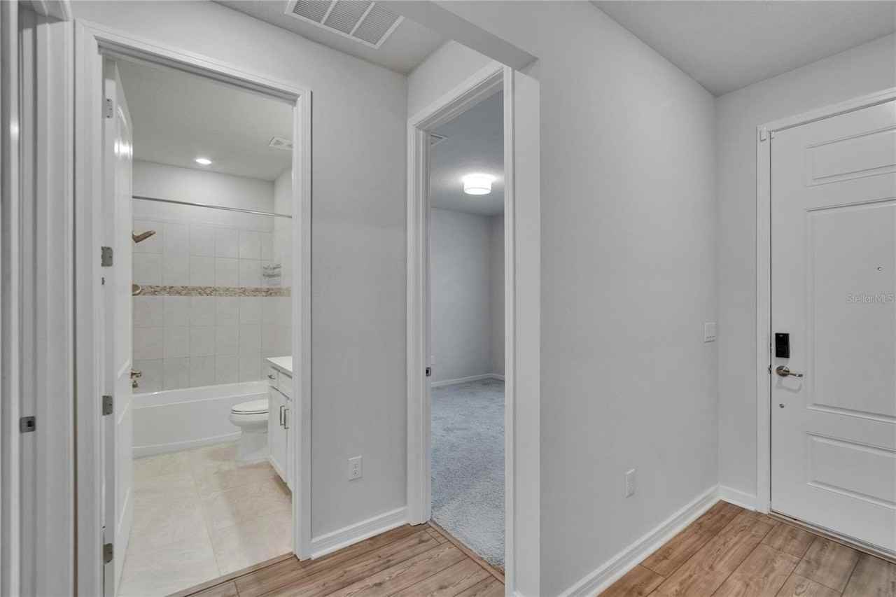 4622 Dover Bluff Ct - Photo 4 of 50