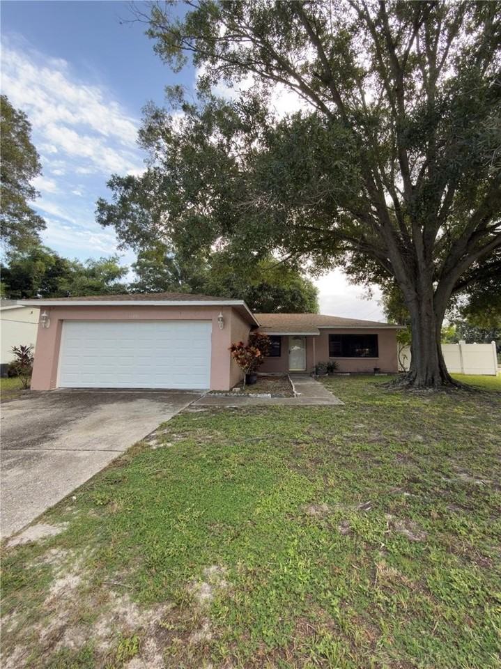 11001 Longhill Dr N - Photo 2 of 29