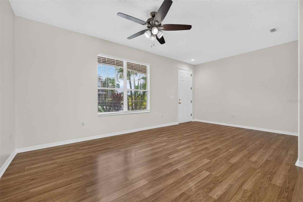6585 Marlberry Way - Photo 4 of 28