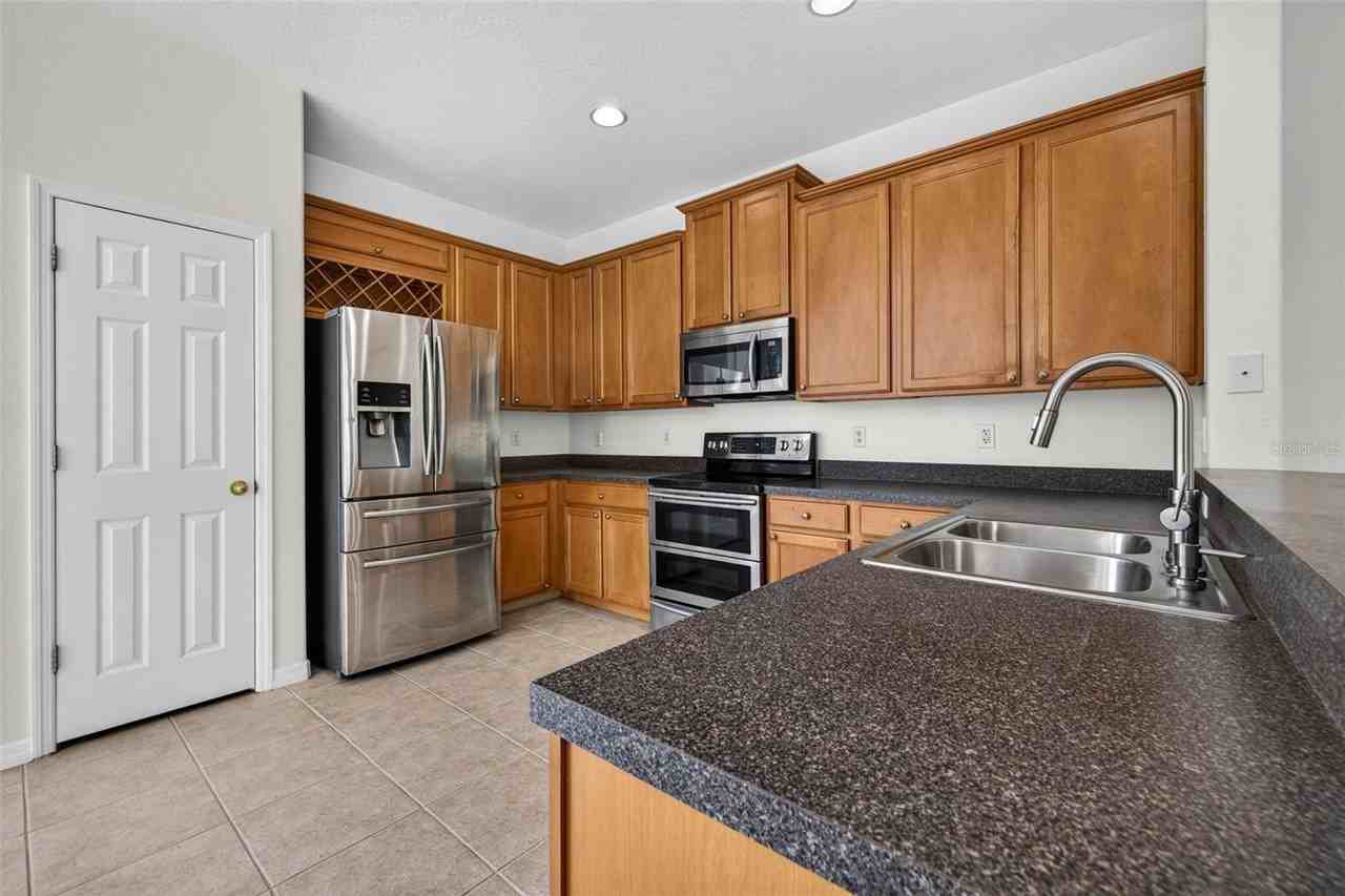 6585 Marlberry Way - Photo 6 of 28