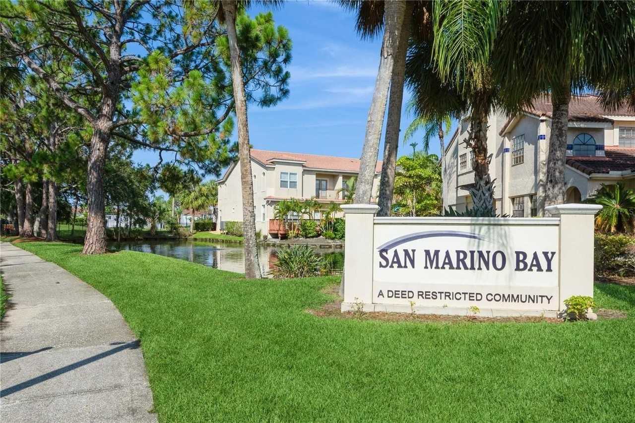 10432 La Mirage Ct - Photo 2 of 16