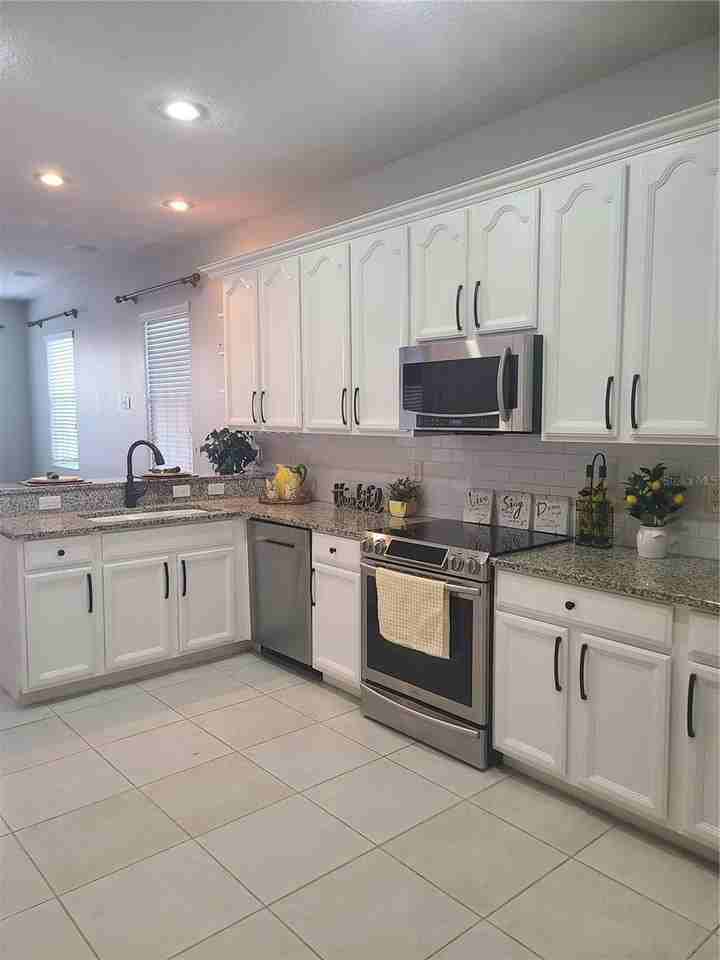 10432 La Mirage Ct - Photo 6 of 16