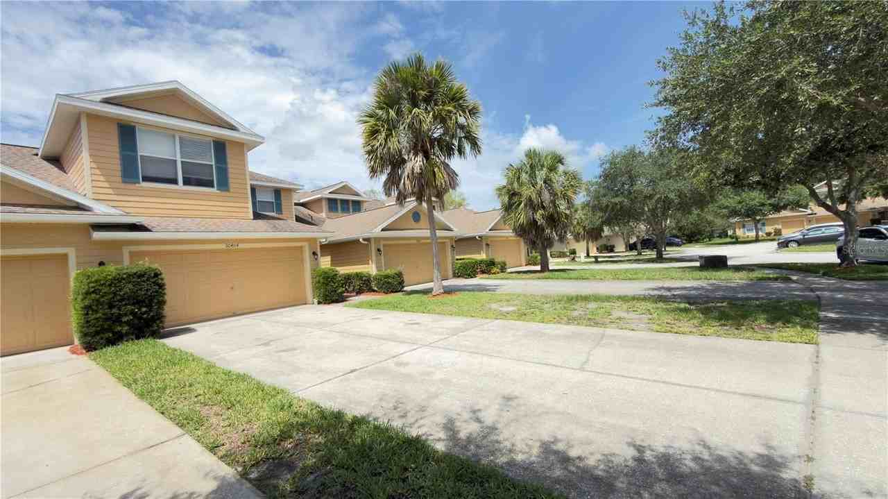 20404 Harvest Oak Ct - Photo 3 of 10