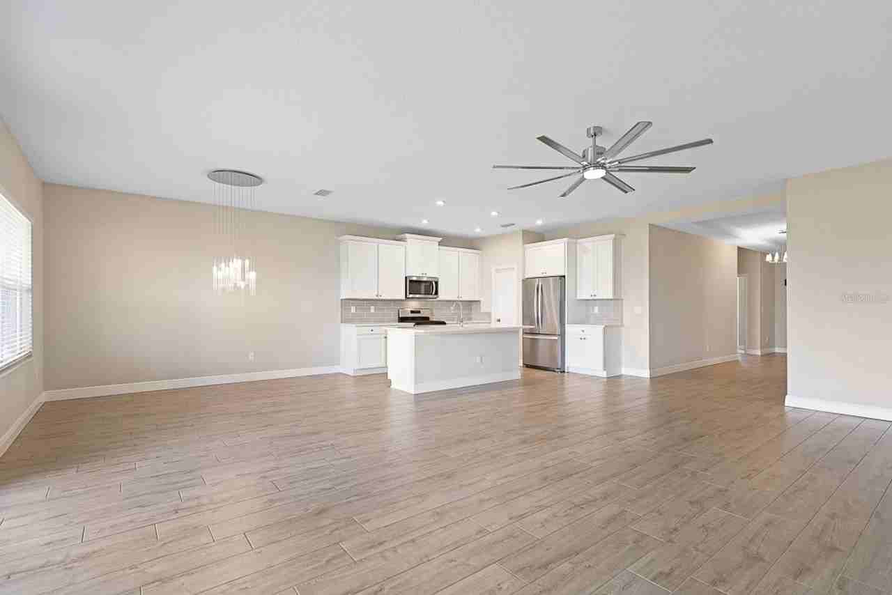 5420 Silver Sun Dr - Photo 6 of 49