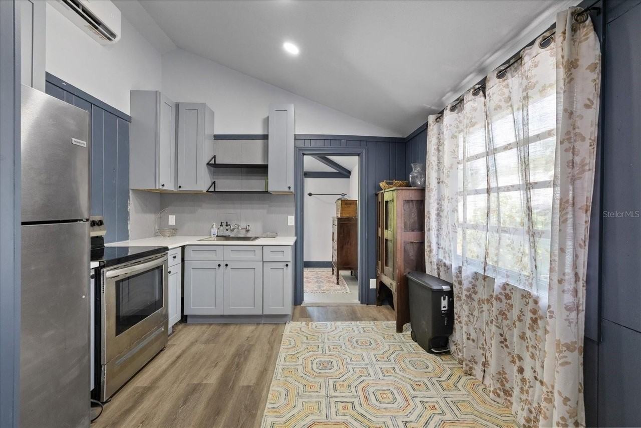 3022 Beach Blvd S #2 - Photo 4 of 23