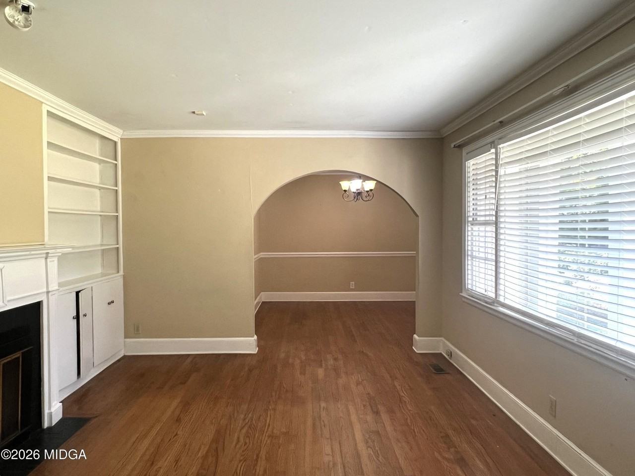 611 Corbin Ave - Photo 3 of 22