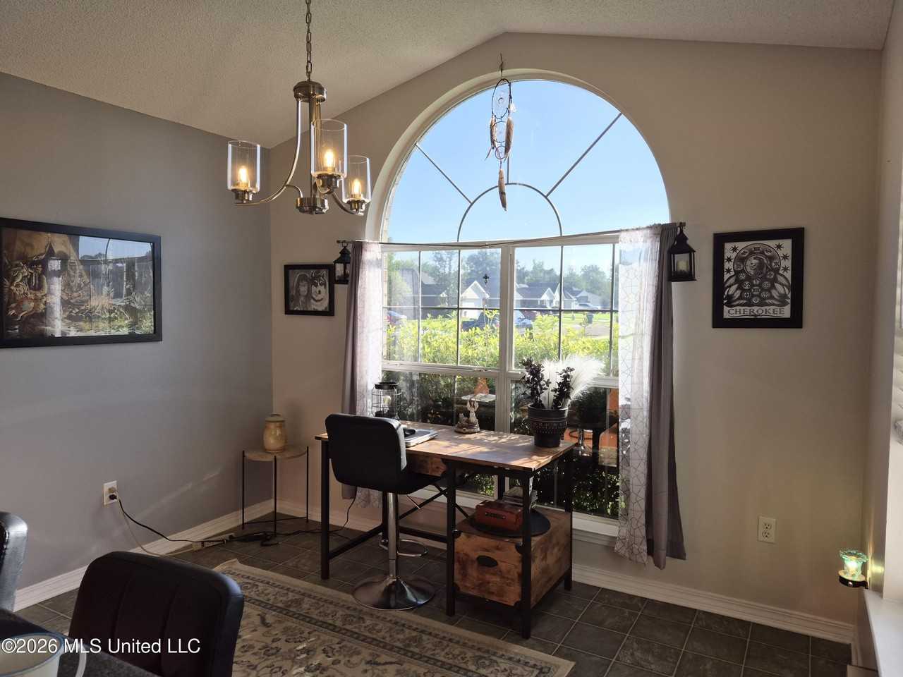 13157 W Country Hills Dr - Photo 5 of 22
