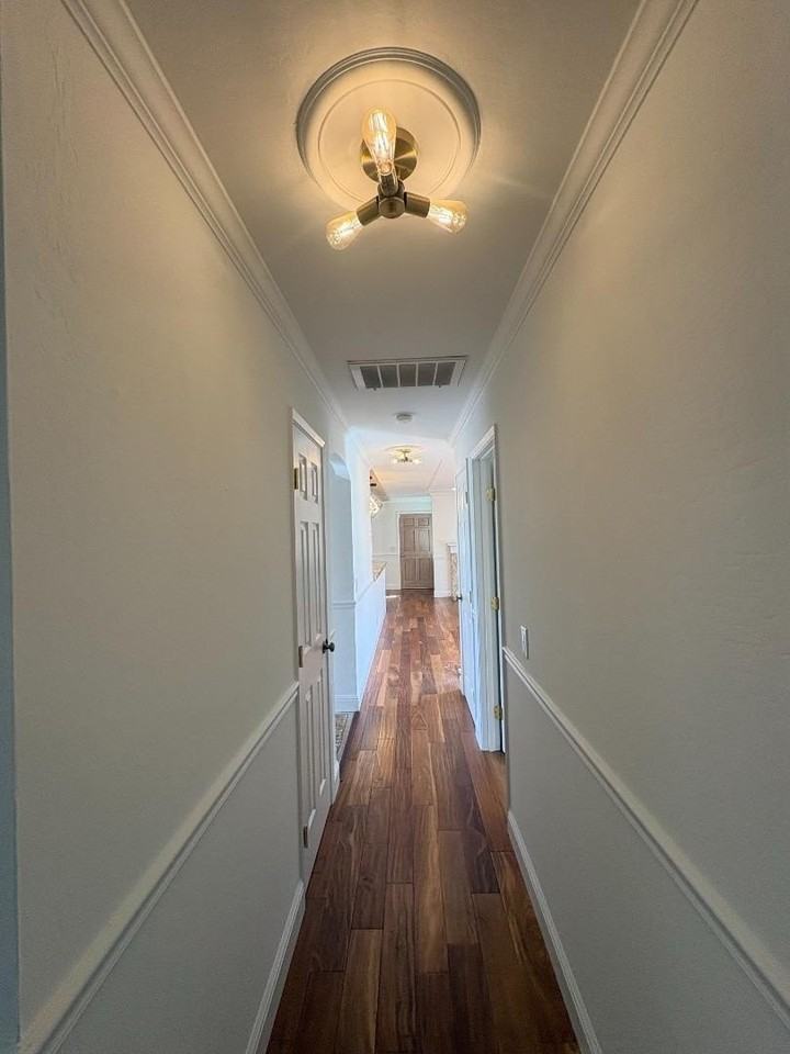 1562 Tobias Dr - Photo 5 of 8