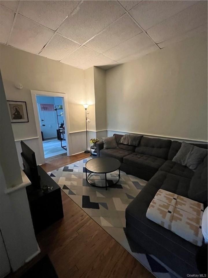 43 Clinton St #2 - Photo 7 of 11