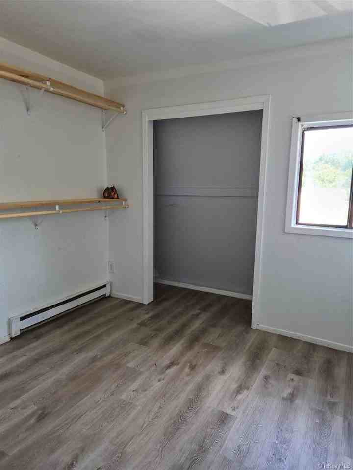 6 Boxwood Ct #6 - Photo 7 of 12