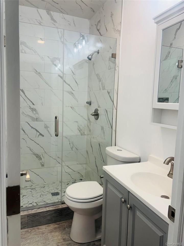 284 Sommerville Pl #1 - Photo 3 of 16