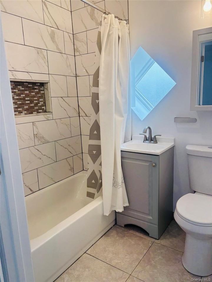 284 Sommerville Pl #1 - Photo 6 of 16