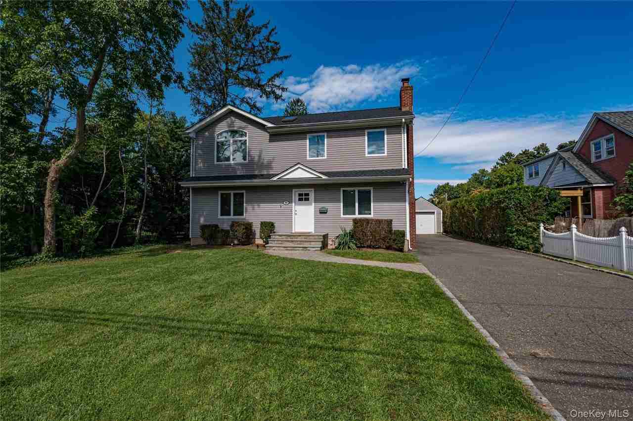 63 Boulevard Ave - Photo 2 of 24