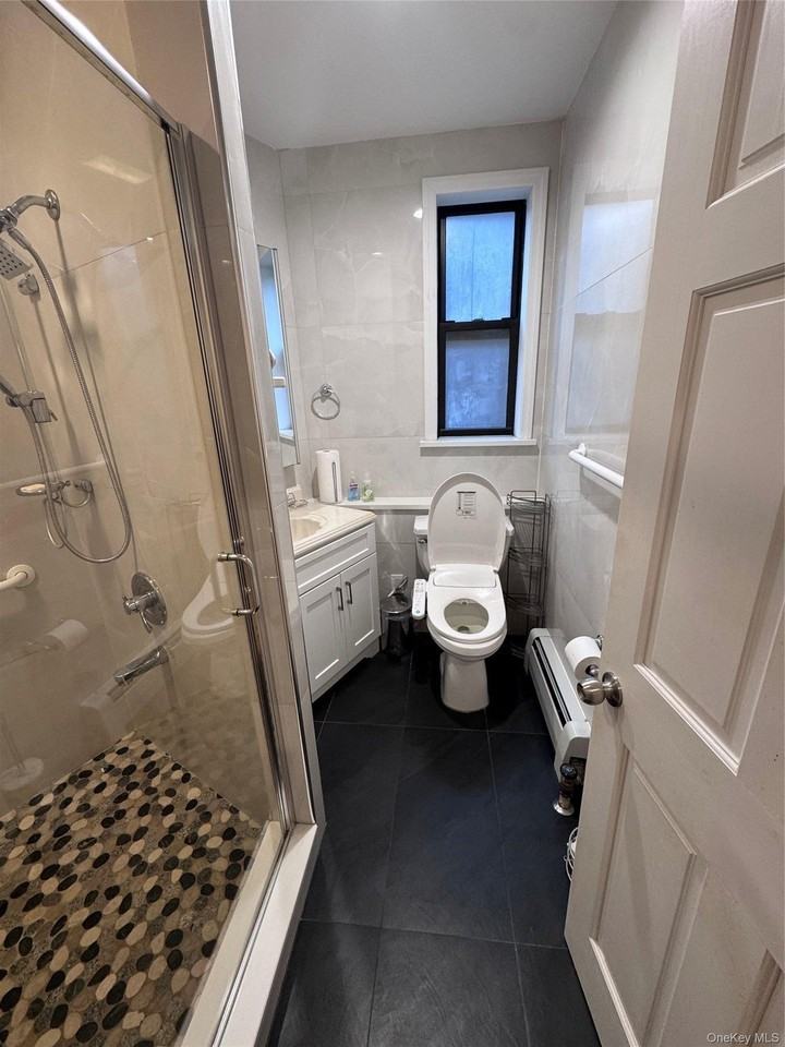 4220 Kissena Blvd Apt D2 - Photo 6 of 15