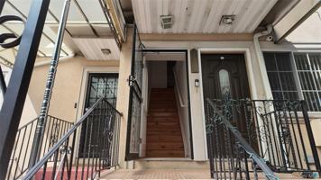 featured image of 13930 Laurelton Pkwy