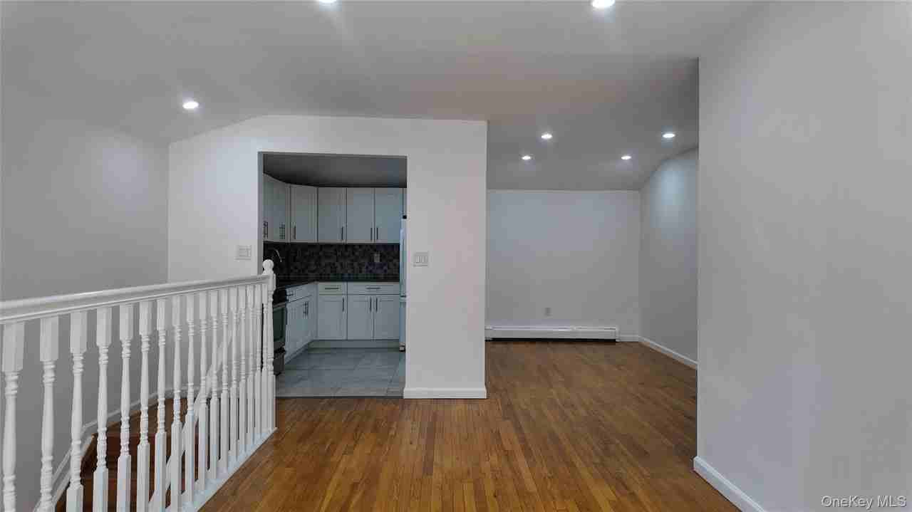 13930 Laurelton Pkwy - Photo 4 of 20