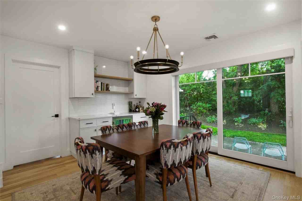 525 3rd St - Photo 4 of 31