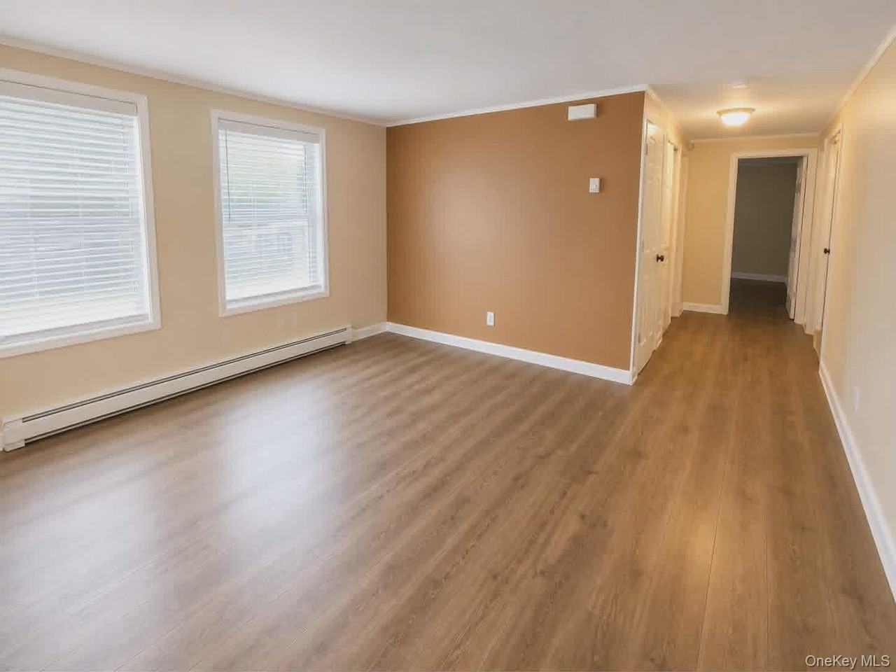 21 Village Cir E #21 - Photo 5 of 22