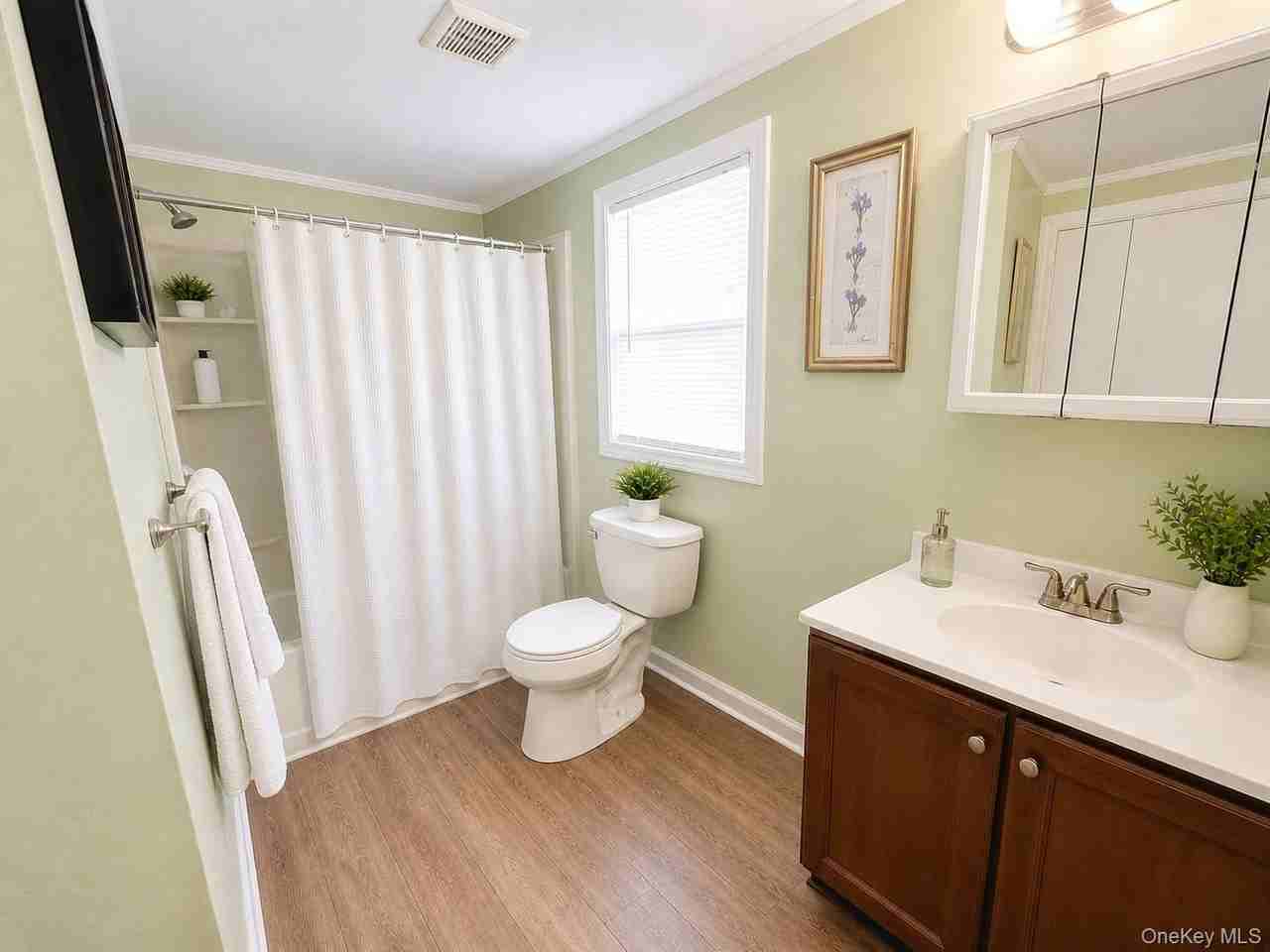 21 Village Cir E #21 - Photo 6 of 22