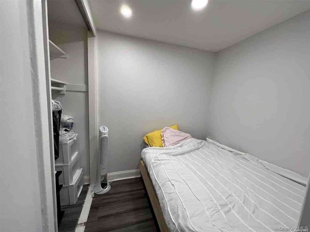 830 E Broadway #108 - Photo 5 of 8