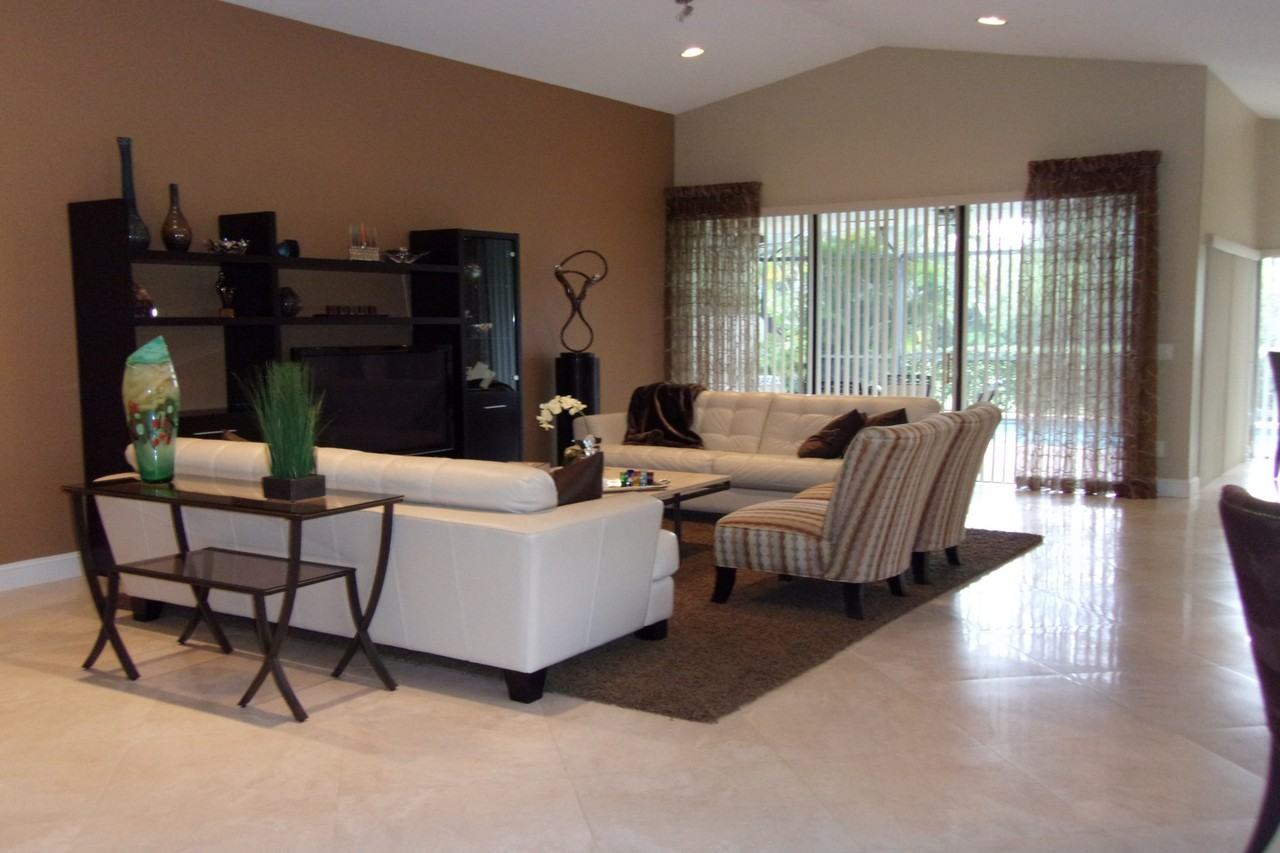 11204 Cloverleaf Cir - Photo 3 of 20